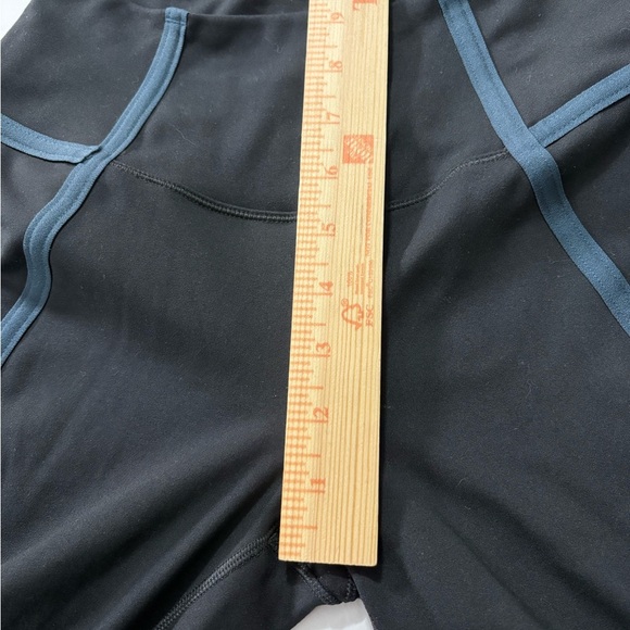 Nike 7/8 Sleek Black Leggings with Blue Stripes. Super Soft Stretchy Fabric. - Picture 6 of 15